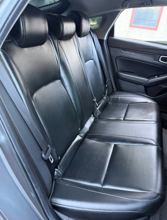 Acura Integra Vehicle Full-screen Gallery Image 14