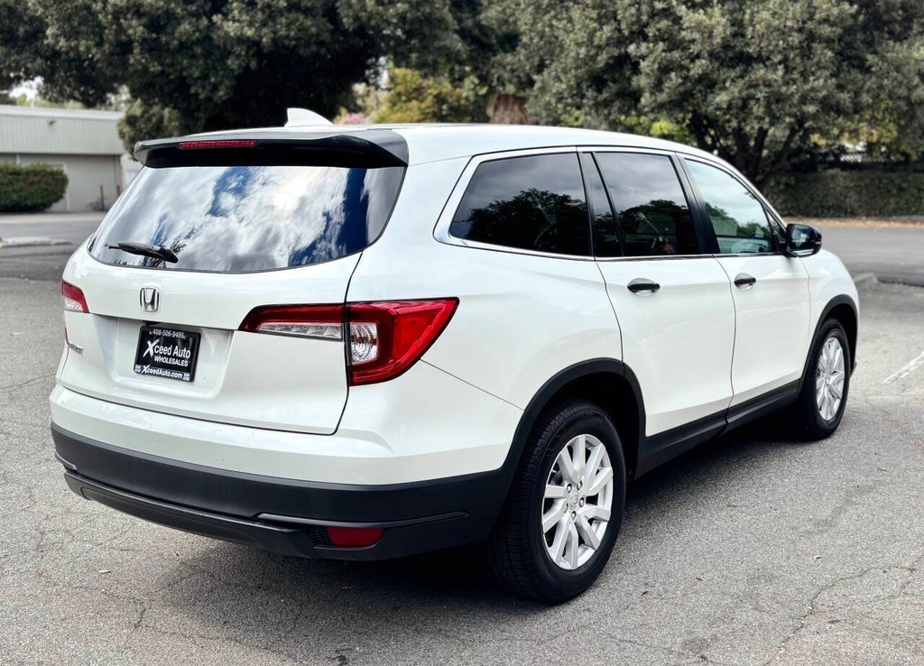 Honda Pilot Vehicle Full-screen Gallery Image 05