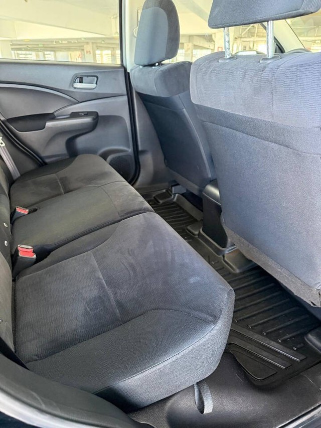 Honda CR-V Vehicle Full-screen Gallery Image 13