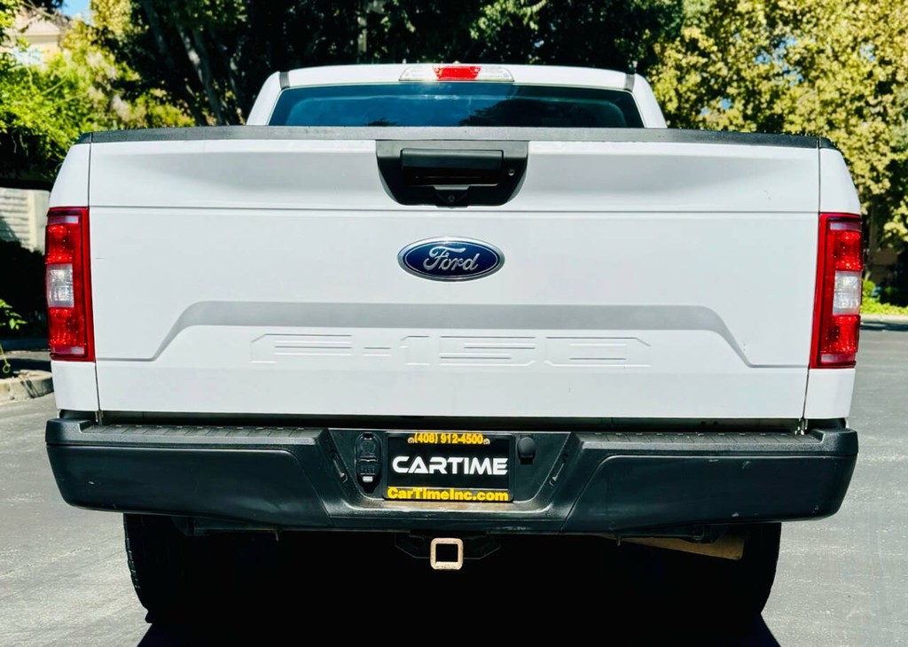 Ford F-150 Vehicle Full-screen Gallery Image 09