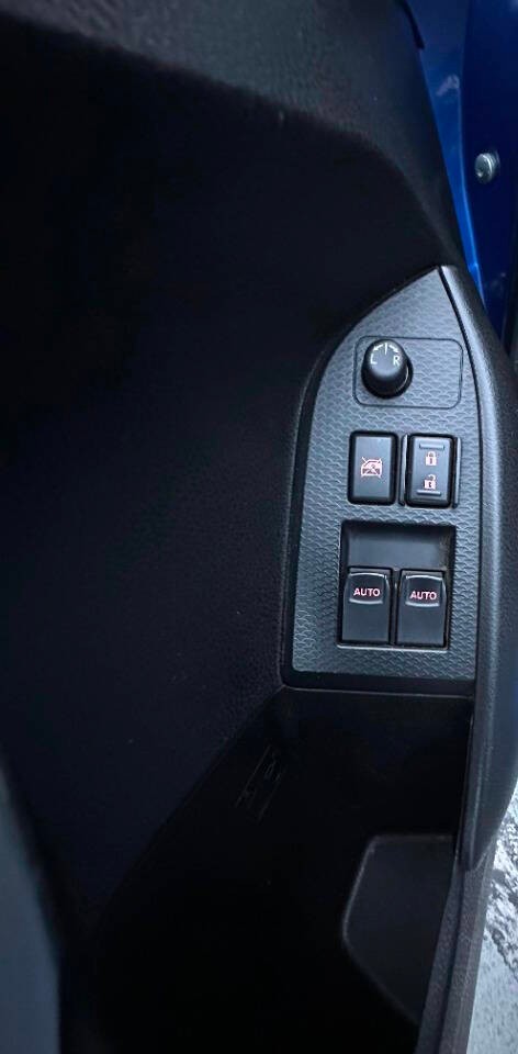 Subaru BRZ Vehicle Full-screen Gallery Image 17