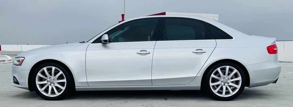 Audi A4 Vehicle Full-screen Gallery Image 03