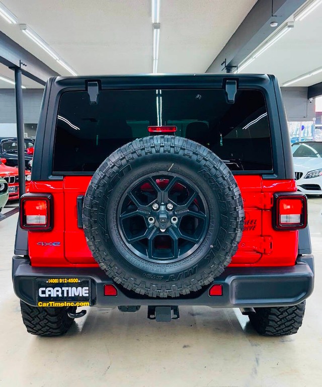 Jeep Wrangler 4xe Vehicle Full-screen Gallery Image 05