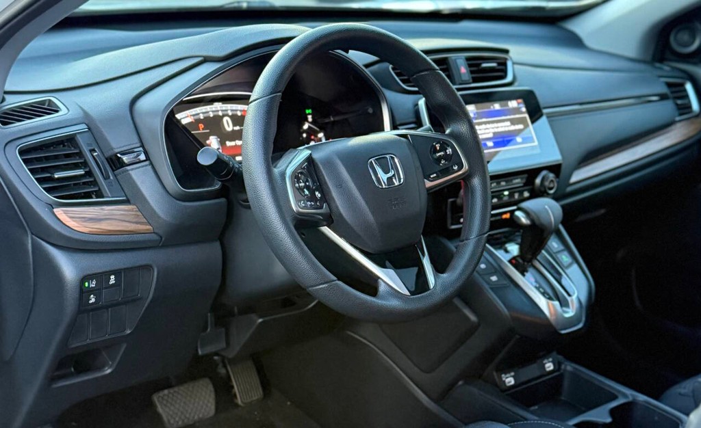 Honda CR-V Vehicle Full-screen Gallery Image 09