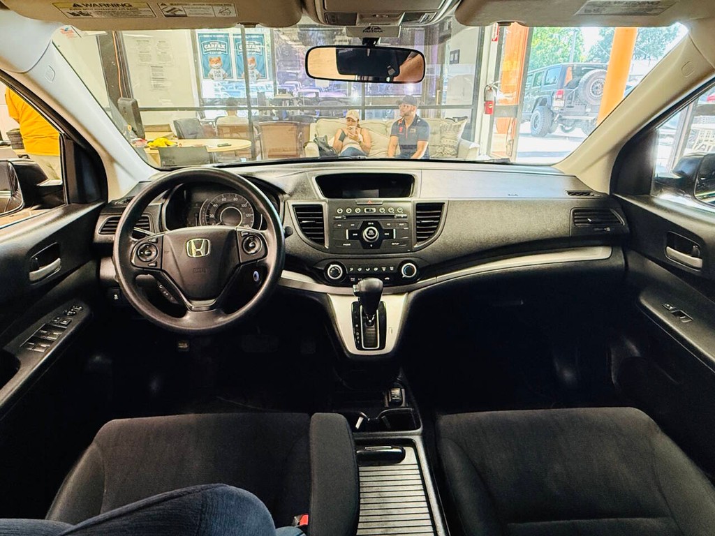 Honda CR-V Vehicle Full-screen Gallery Image 09