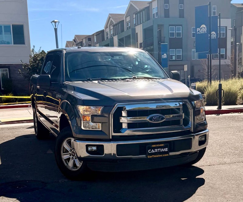 Ford F-150 Vehicle Full-screen Gallery Image 02