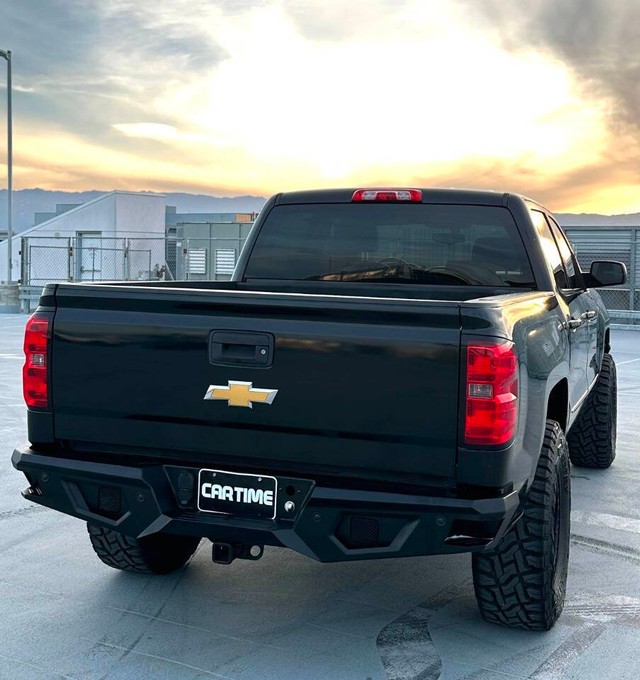 Chevrolet Silverado 1500 Vehicle Full-screen Gallery Image 07