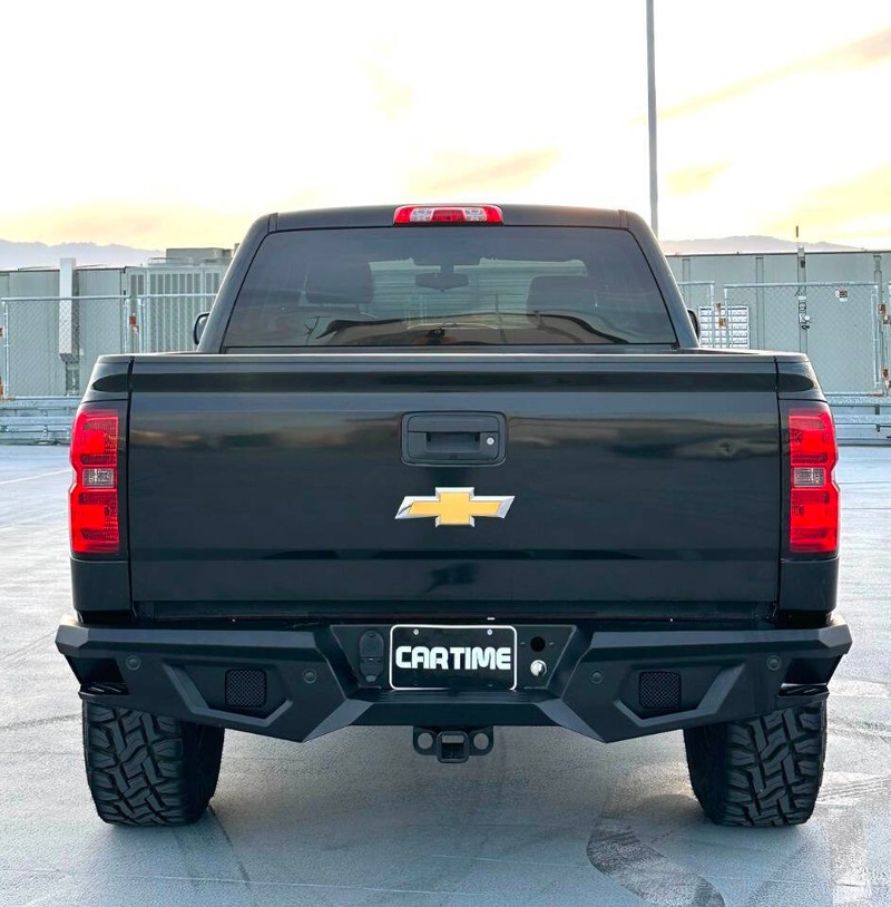 Chevrolet Silverado 1500 Vehicle Full-screen Gallery Image 06