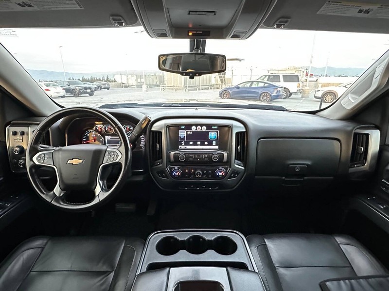 Chevrolet Silverado 1500 Vehicle Full-screen Gallery Image 09