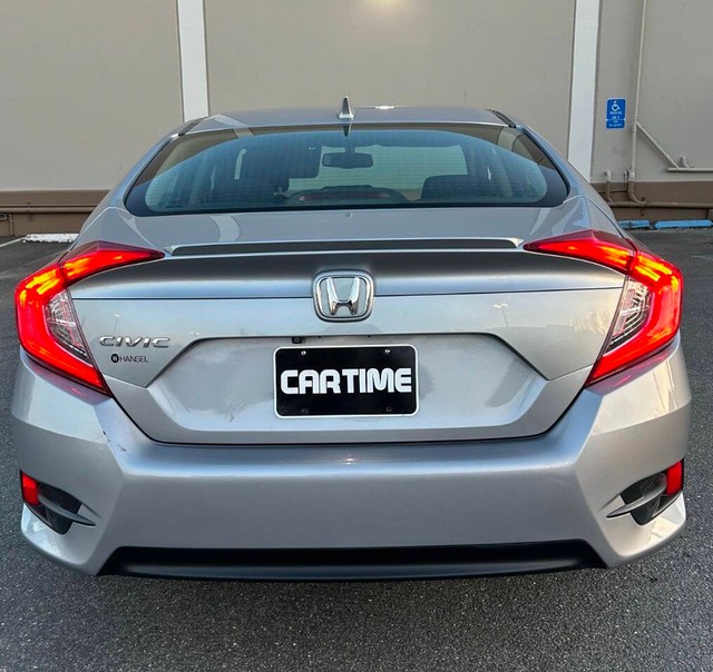 Honda Civic Sedan Vehicle Full-screen Gallery Image 04