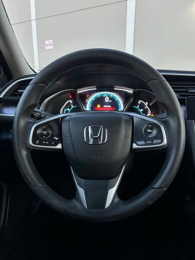 Honda Civic Sedan Vehicle Full-screen Gallery Image 08