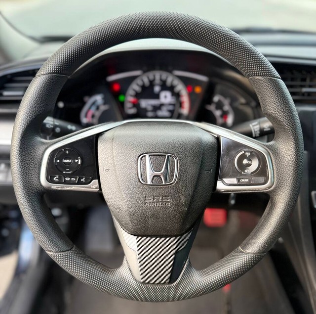 Honda Civic Sedan Vehicle Full-screen Gallery Image 08