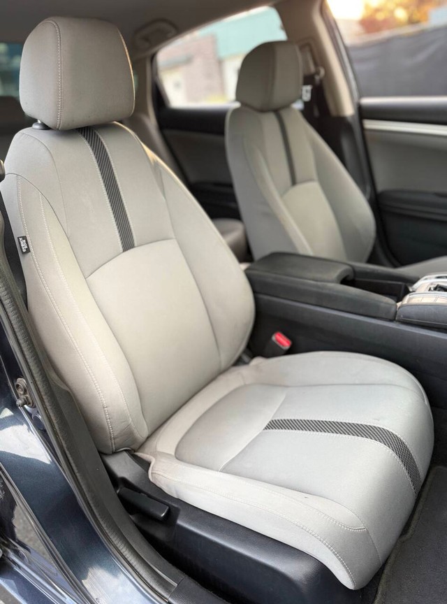 Honda Civic Sedan Vehicle Full-screen Gallery Image 11