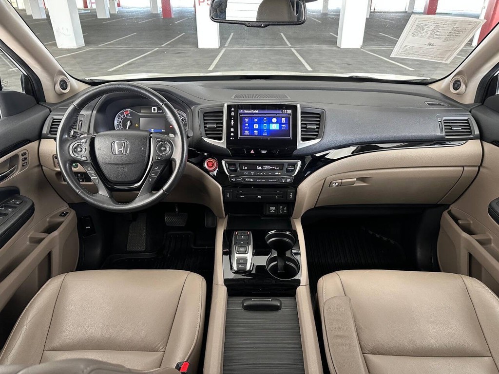 Honda Pilot Vehicle Full-screen Gallery Image 07