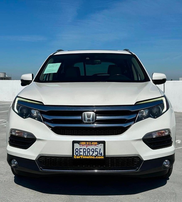 Honda Pilot Vehicle Full-screen Gallery Image 02