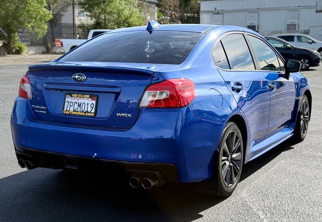 Subaru WRX Vehicle Full-screen Gallery Image 05