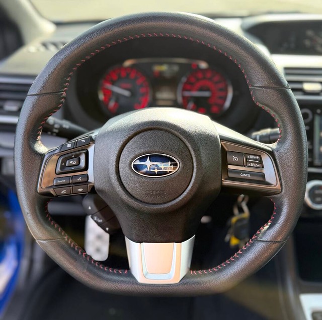 Subaru WRX Vehicle Full-screen Gallery Image 10