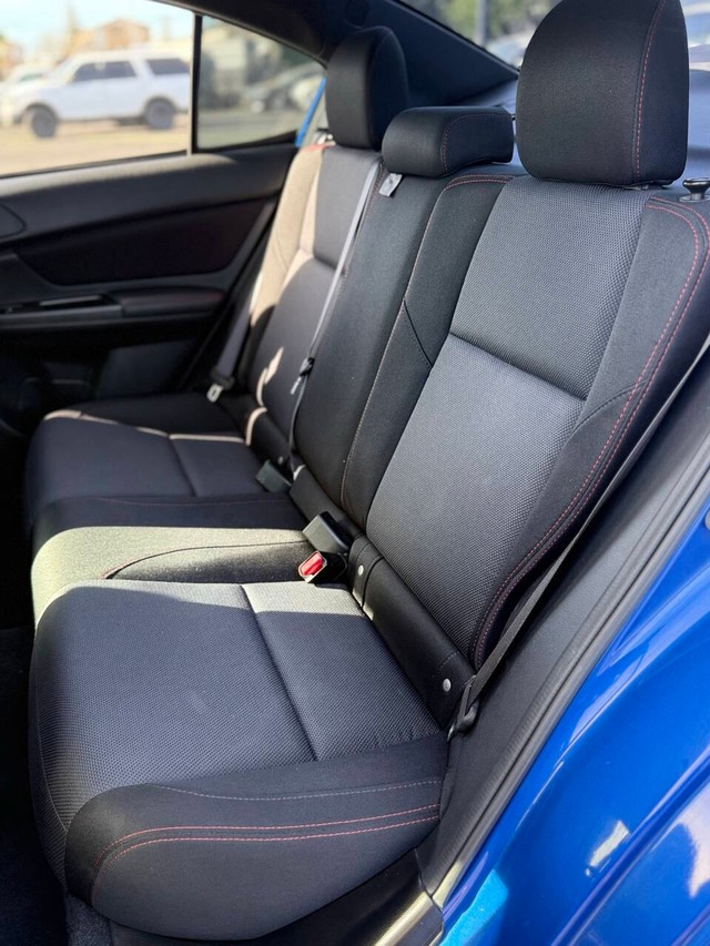 Subaru WRX Vehicle Full-screen Gallery Image 18