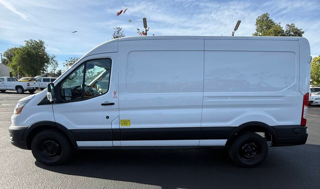 Ford Transit Cargo Van Vehicle Full-screen Gallery Image 02