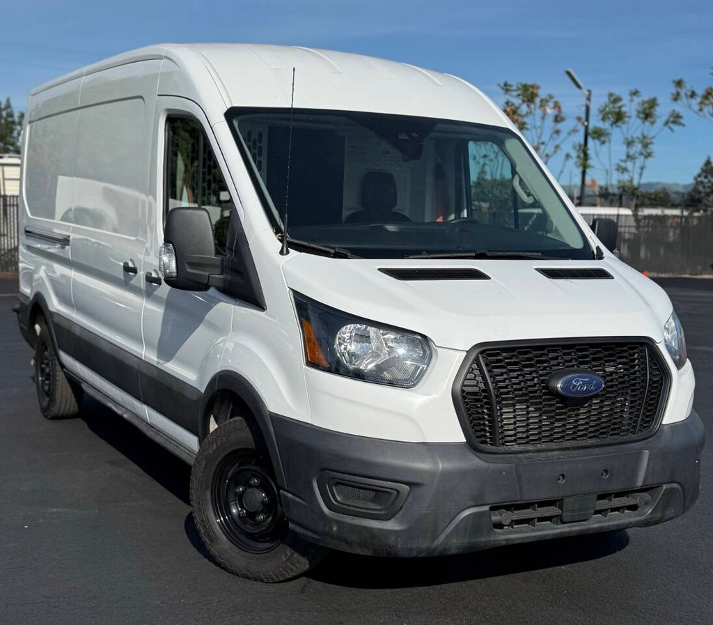 Ford Transit Cargo Van Vehicle Full-screen Gallery Image 03