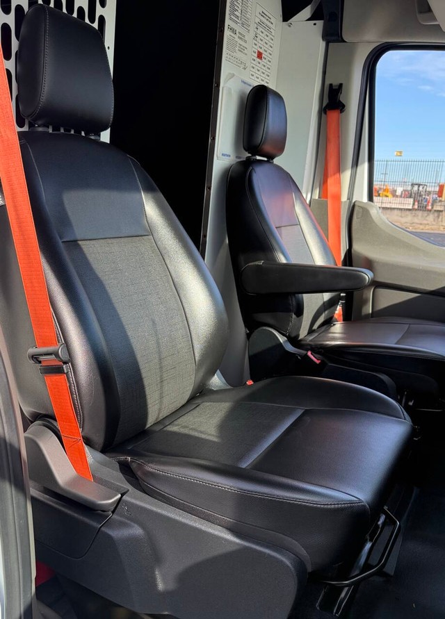 Ford Transit Cargo Van Vehicle Full-screen Gallery Image 14