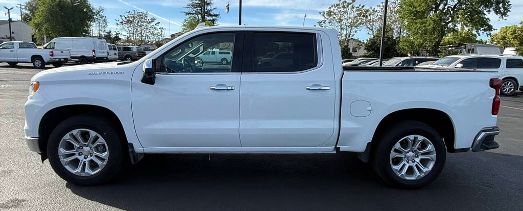 Chevrolet Silverado 1500 Vehicle Full-screen Gallery Image 04