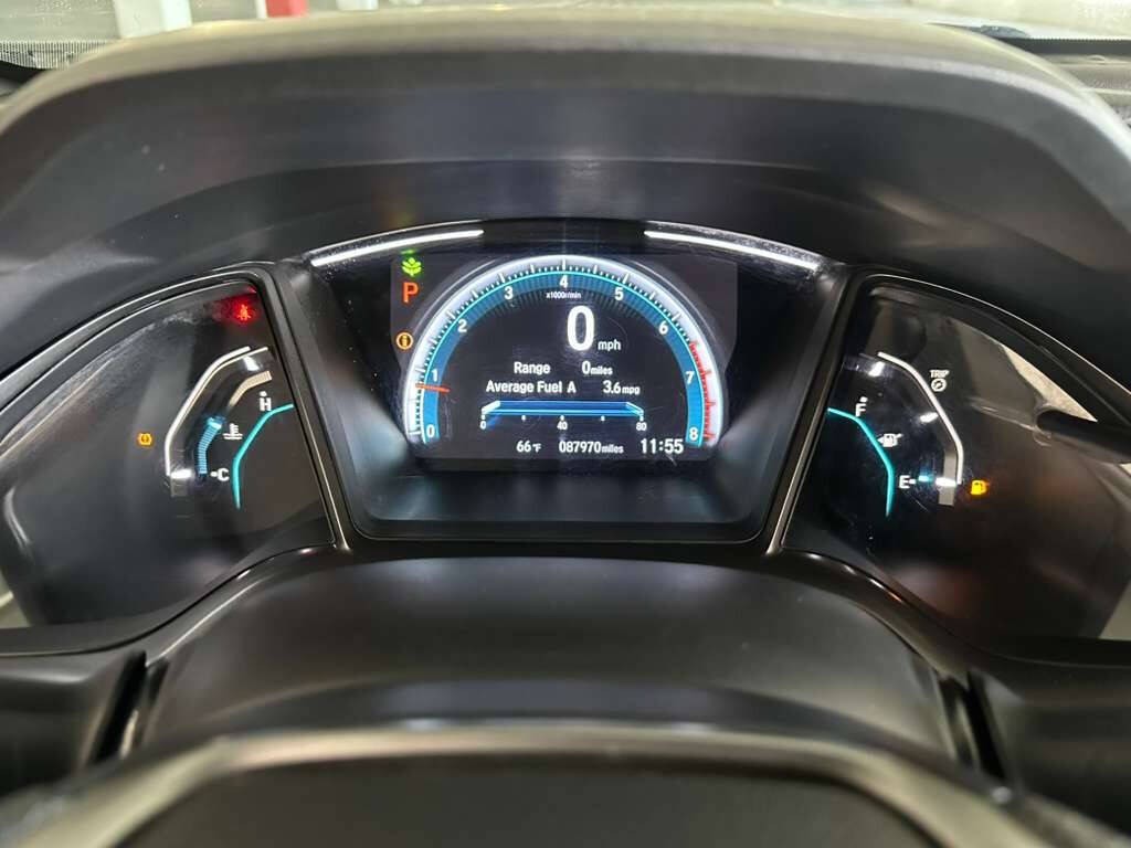 Honda Civic Hatchback Vehicle Full-screen Gallery Image 10