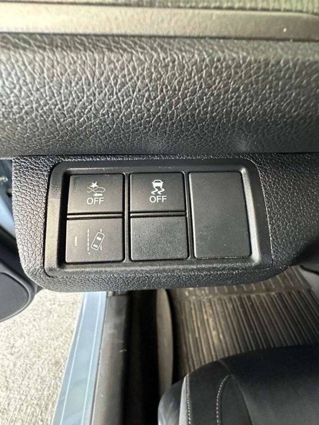 Honda Civic Hatchback Vehicle Full-screen Gallery Image 18