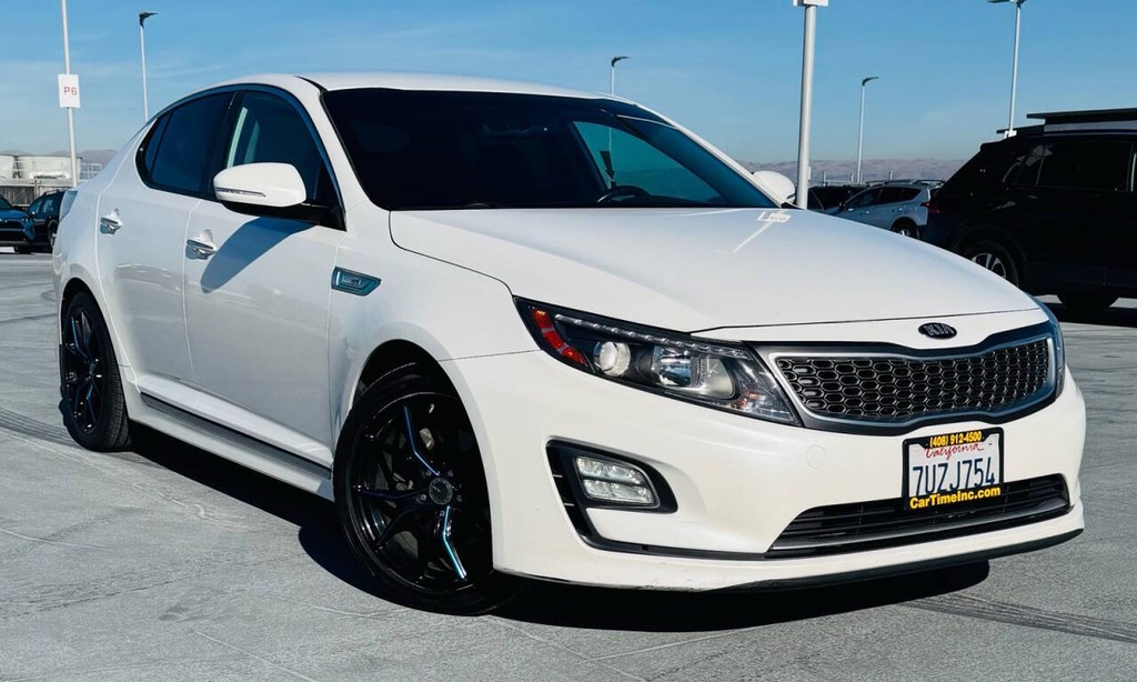 Kia Optima Hybrid Vehicle Full-screen Gallery Image 04
