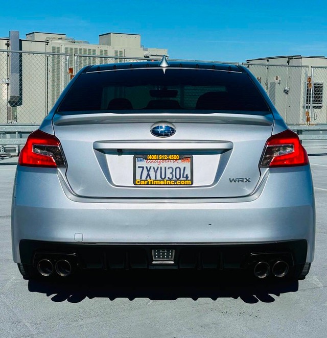 Subaru WRX Vehicle Full-screen Gallery Image 06