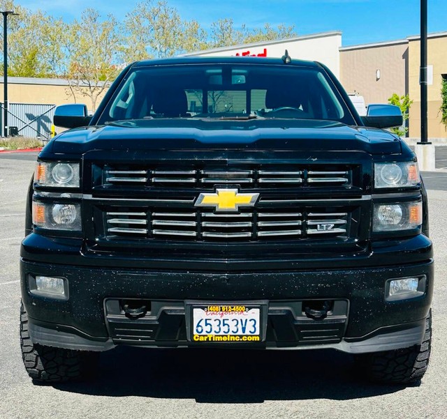 Chevrolet Silverado 1500 Vehicle Full-screen Gallery Image 02