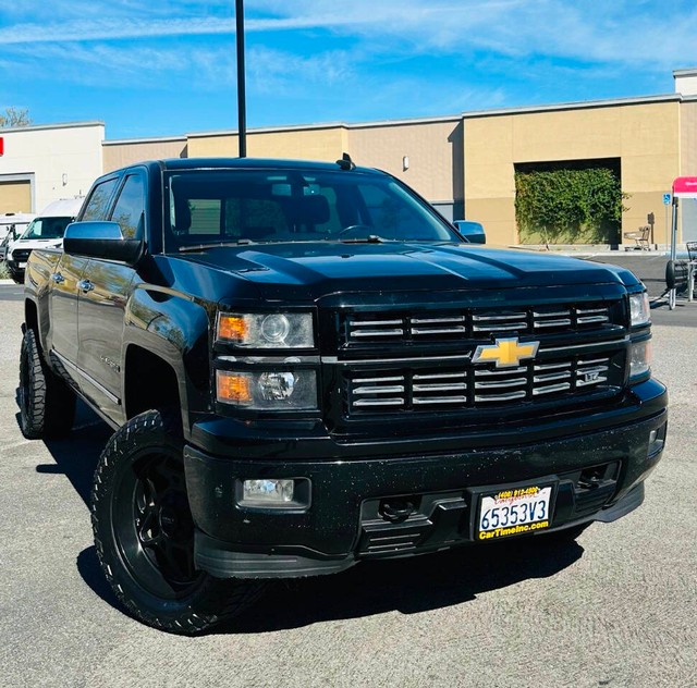 Chevrolet Silverado 1500 Vehicle Full-screen Gallery Image 03