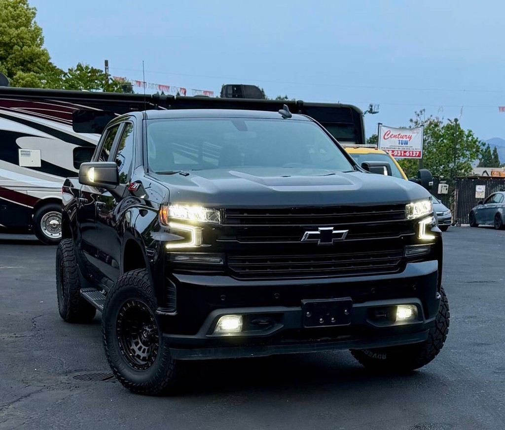 Chevrolet Silverado 1500 Vehicle Full-screen Gallery Image 03