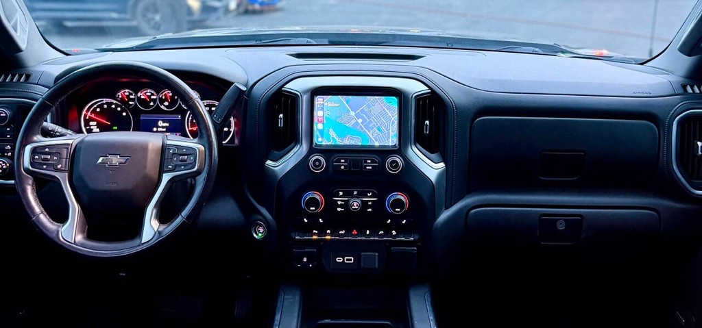 Chevrolet Silverado 1500 Vehicle Full-screen Gallery Image 12