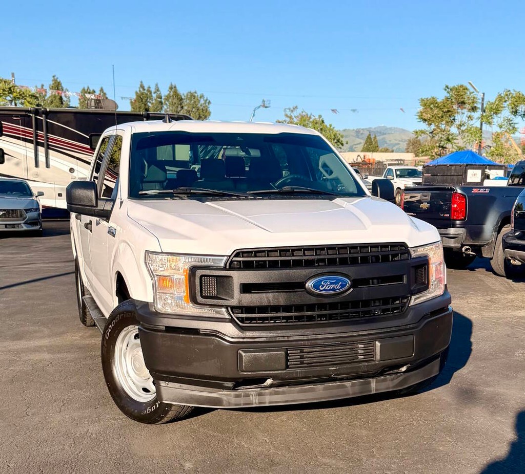 Ford F-150 Vehicle Full-screen Gallery Image 02