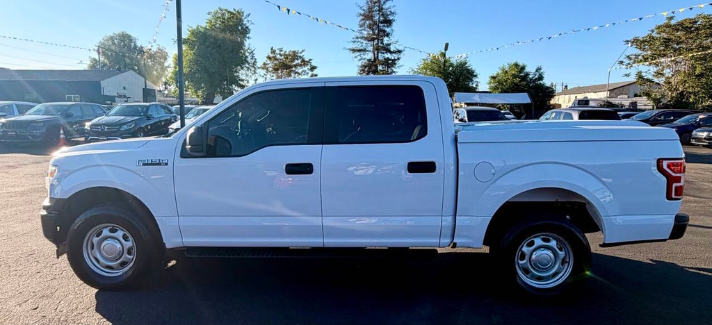 Ford F-150 Vehicle Full-screen Gallery Image 08