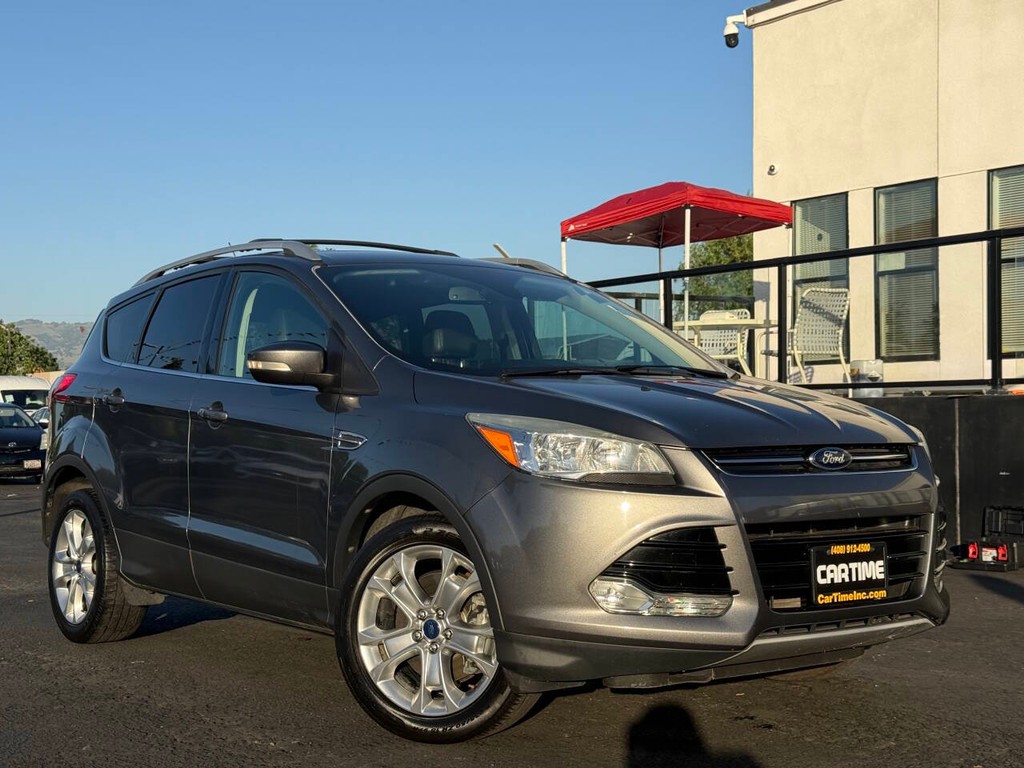 Ford Escape Vehicle Full-screen Gallery Image 06