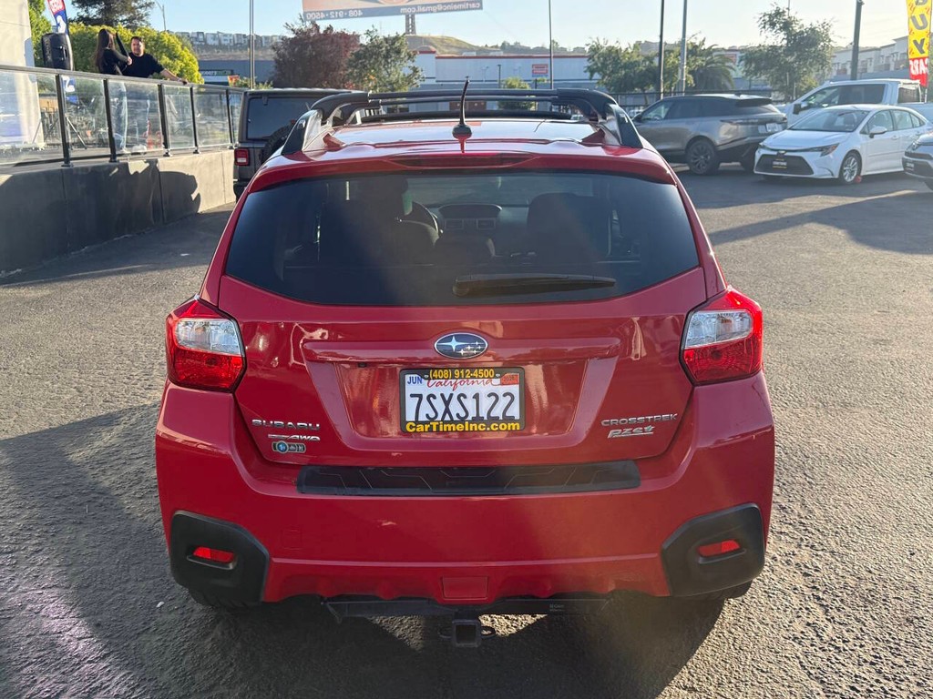 Subaru Crosstrek Vehicle Full-screen Gallery Image 04