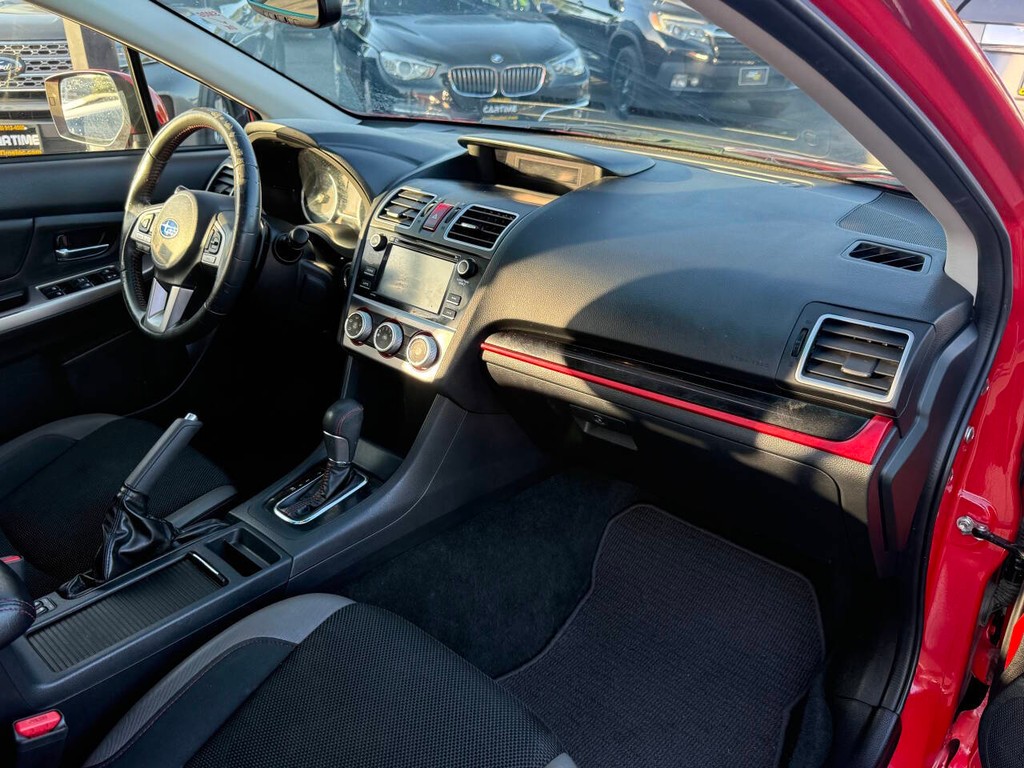 Subaru Crosstrek Vehicle Full-screen Gallery Image 10