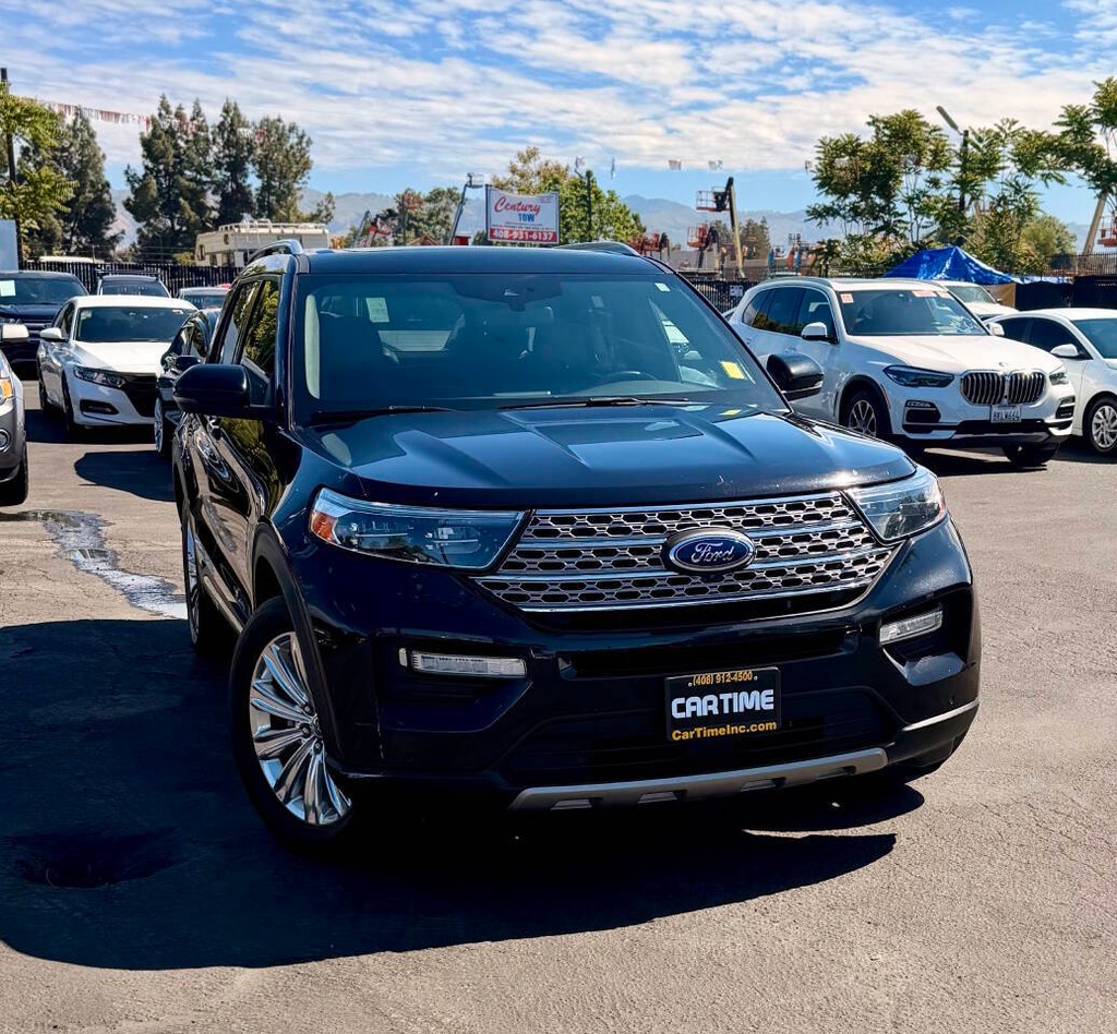 Ford Explorer Vehicle Full-screen Gallery Image 02