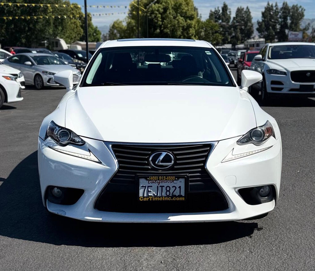 Lexus IS 250 Vehicle Full-screen Gallery Image 02