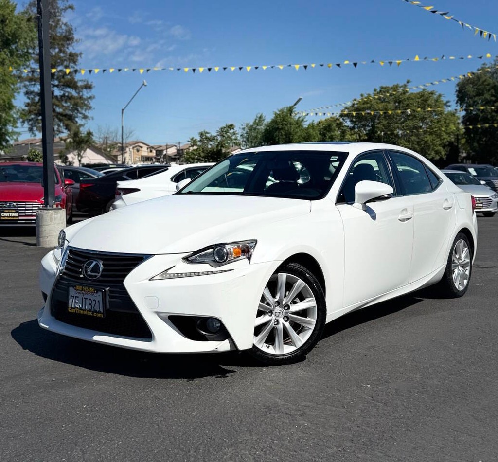 Lexus IS 250 Vehicle Full-screen Gallery Image 04