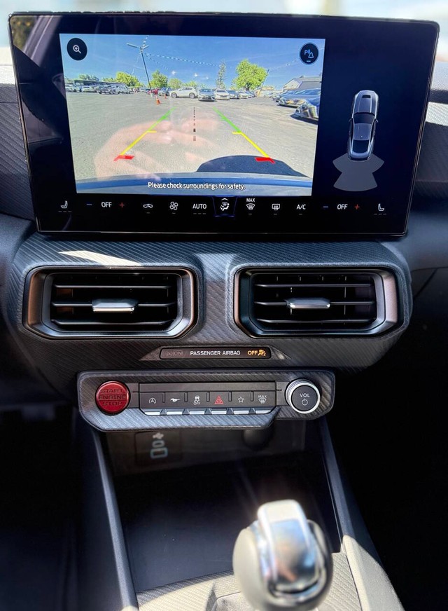 Ford Mustang Vehicle Full-screen Gallery Image 14