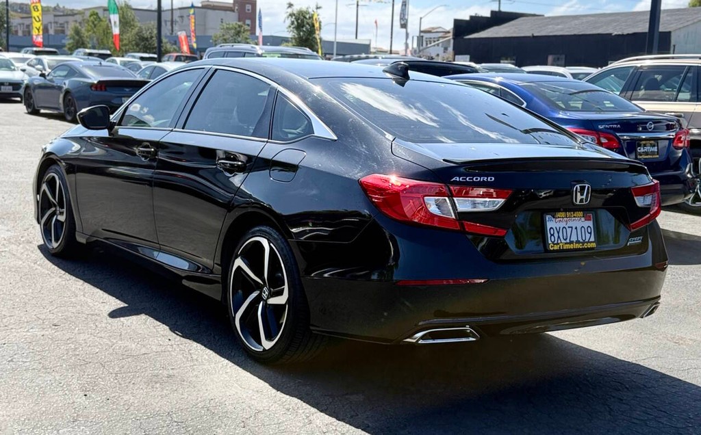 Honda Accord Sedan Vehicle Full-screen Gallery Image 07