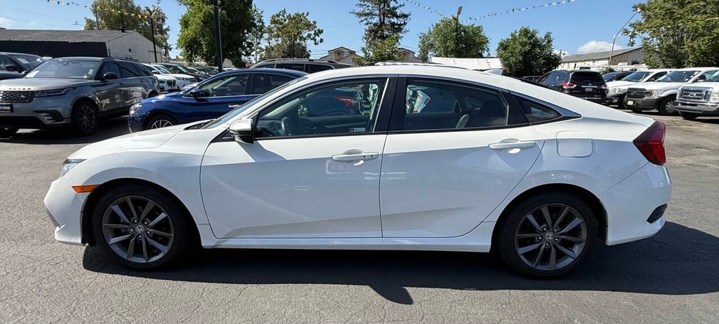 Honda Civic Sedan Vehicle Full-screen Gallery Image 04