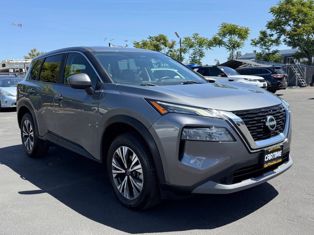 Nissan Rogue Vehicle Full-screen Gallery Image 07