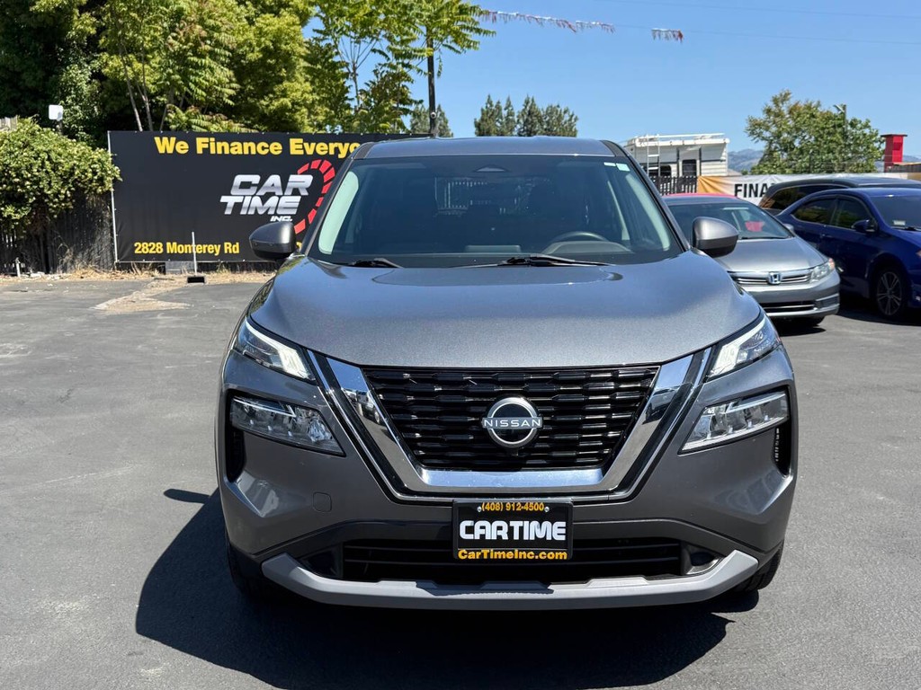 Nissan Rogue Vehicle Full-screen Gallery Image 08