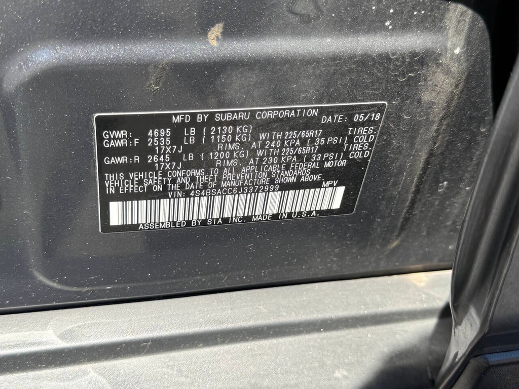 Subaru Outback Vehicle Full-screen Gallery Image 14