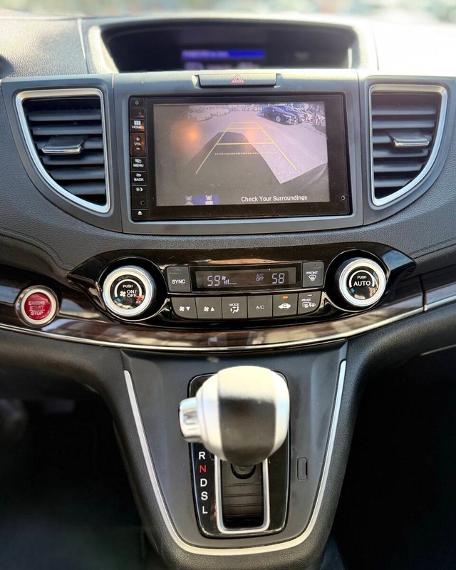 Honda CR-V Vehicle Full-screen Gallery Image 11
