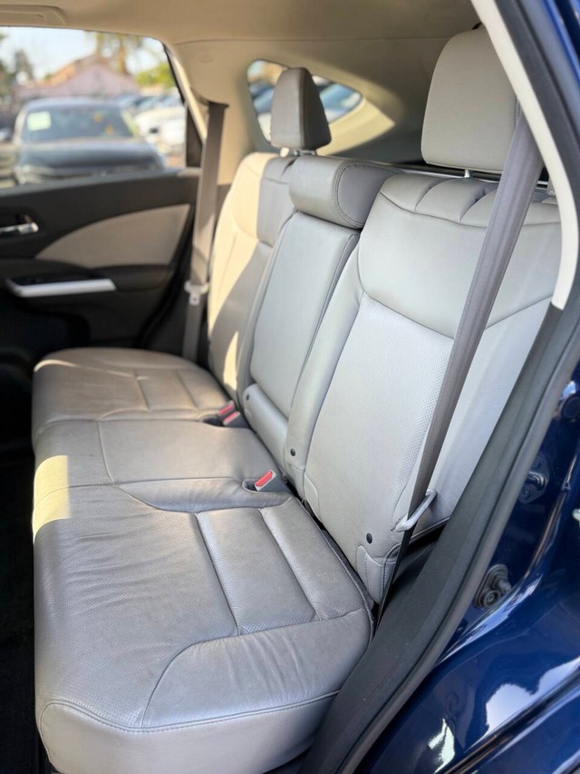 Honda CR-V Vehicle Full-screen Gallery Image 15